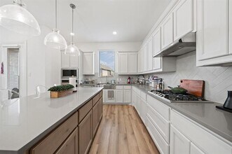 1136 Queensdown Wy in Forney, TX - Building Photo - Building Photo