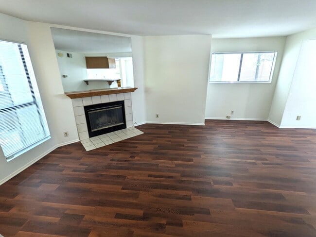 279 E Glenarm St in Pasadena, CA - Building Photo - Building Photo