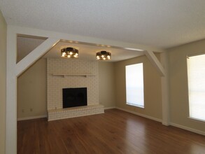 3911 Appletree Ln in Tyler, TX - Building Photo - Building Photo