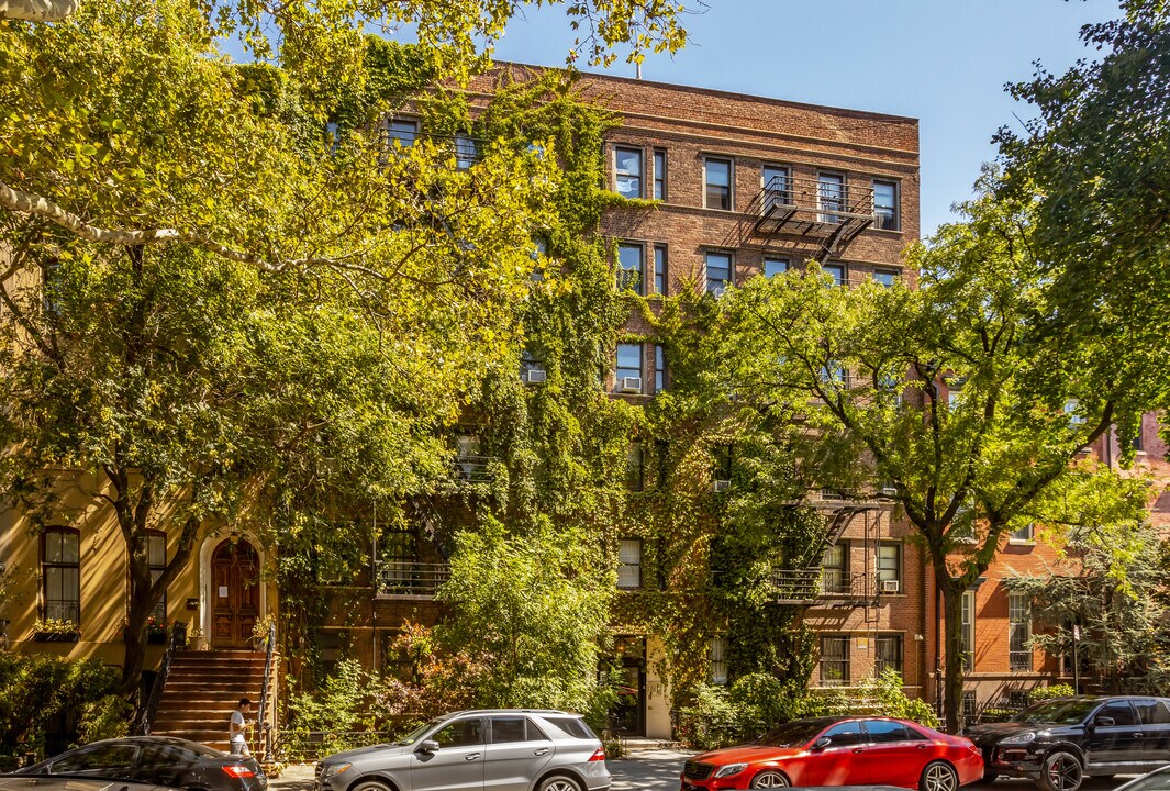 419-421 W 21st St in New York, NY - Foto de edificio