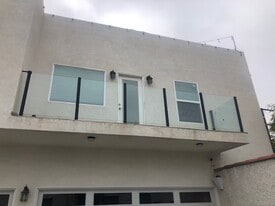 2588 Lime Ave, Unit 2588 in Long Beach, CA - Building Photo