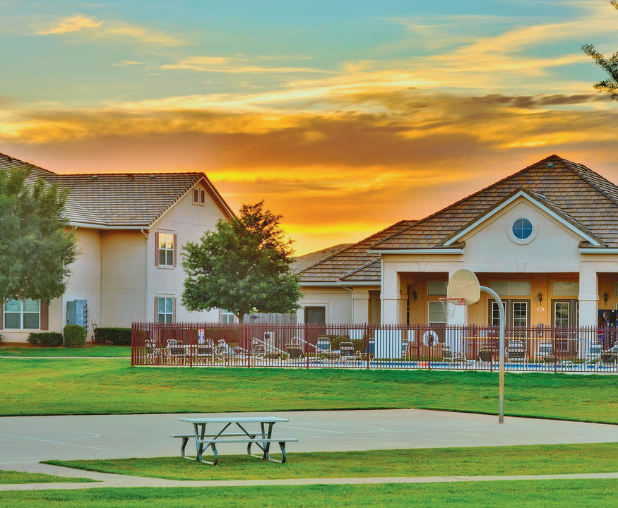 Quail Hollow in Abilene, TX - Building Photo