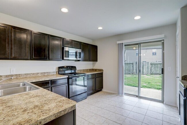 19123 Feather Lance Dr in Cypress, TX - Building Photo - Building Photo
