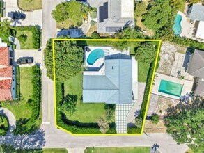 1001 NW 4th Ct in Boca Raton, FL - Building Photo - Building Photo