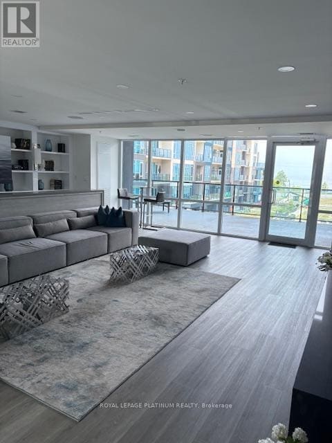 property at 16-516 Concord Pl