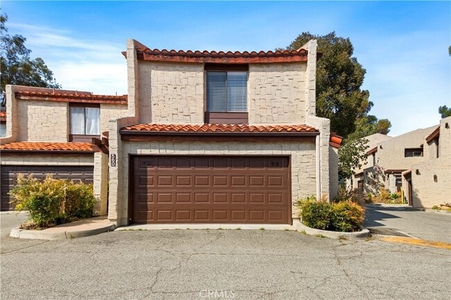 property at 4225 Vía Arbolada