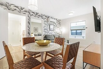 4025 Indian Creek Dr in Miami Beach, FL - Building Photo - Building Photo