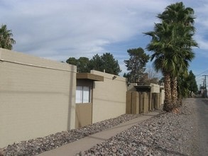 Garden Apartments in Phoenix, AZ - Building Photo - Building Photo