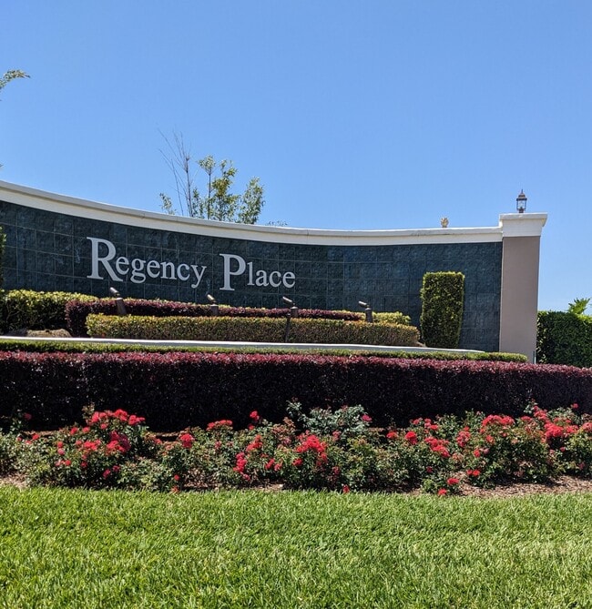 246 Queen Mary Dr in Davenport, FL - Building Photo - Building Photo