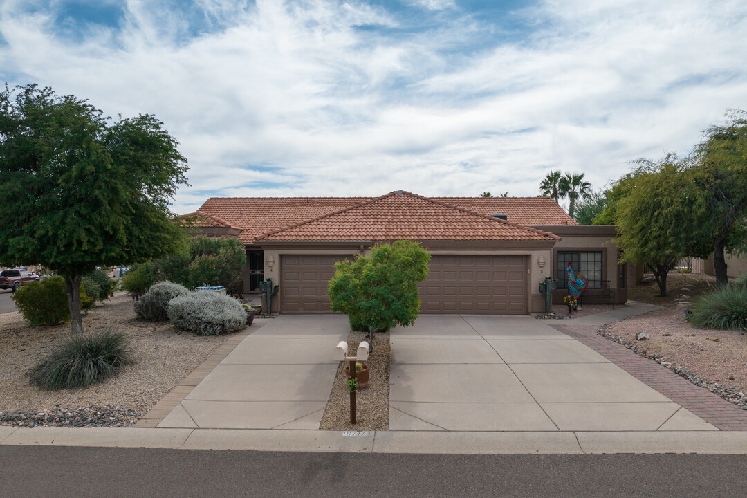 16717 Fairfax Dr in Fountain Hills, AZ - Foto de edificio