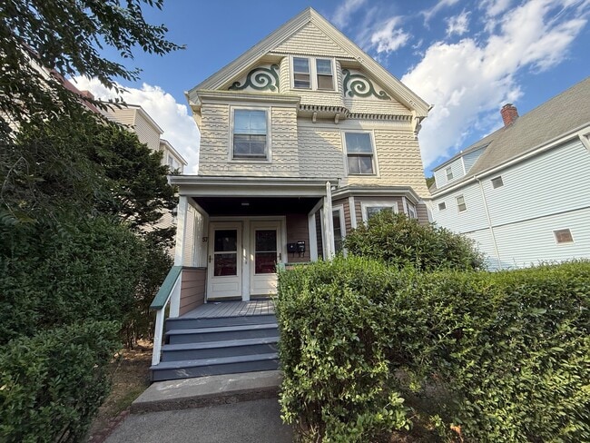 55 Rindge Ave, Unit 55 in Cambridge, MA - Building Photo - Building Photo