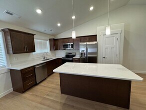 45 Spanish Trail Dr in Cedar City, UT - Foto de edificio - Building Photo