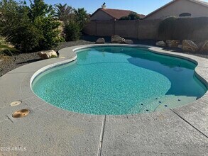 5437 W Wahalla Ln in Glendale, AZ - Building Photo - Building Photo