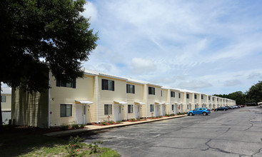 The Cordelia in Fort Walton Beach, FL - Foto de edificio - Building Photo