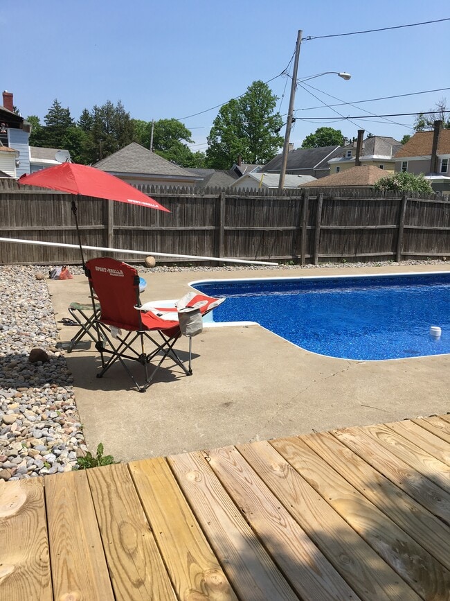 property at 704 cherry st