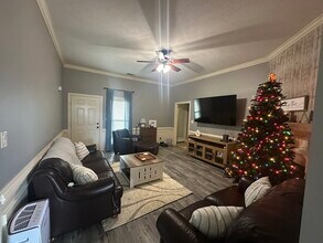 30 Clovewood Cv in Humboldt, TN - Foto de edificio - Building Photo