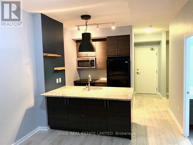 property at 70-1370 Forest Manor Rd