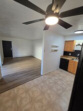9340 W 49th Ave in Wheat Ridge, CO - Foto de edificio - Building Photo