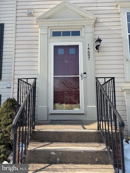 14657 Winterfield Dr in Centreville, VA - Building Photo - Building Photo