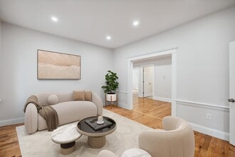 81 Hillside St, Unit 3 in Boston, MA - Foto de edificio - Building Photo