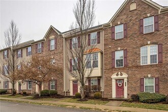 620 Fairgate Drive in Wexford, PA - Building Photo - Building Photo