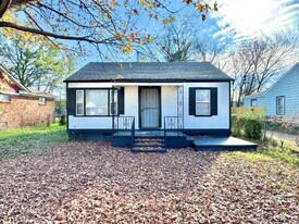 2071 Hubert Ave in Memphis, TN - Building Photo