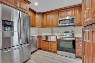 1631 NE 114th St in Miami, FL - Building Photo - Building Photo