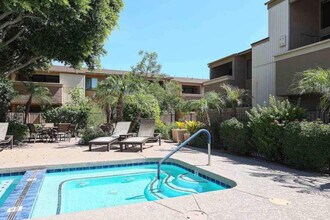 7950 E Starlight Way in Scottsdale, AZ - Building Photo - Building Photo
