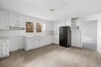705 5th Ave in Midfield, AL - Building Photo - Building Photo