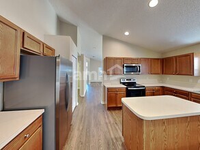 1110 Bluegrass Dr in Groveland, FL - Building Photo - Building Photo