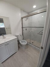 229 Palm Cir E in Pembroke Pines, FL - Building Photo - Building Photo