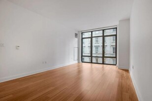 57 Reade St in New York, NY - Building Photo