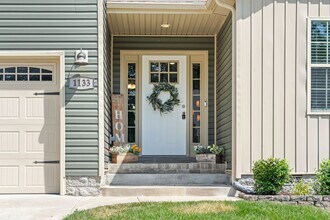 1133 Old Charlotte Trace in Clarksville, TN - Building Photo - Building Photo