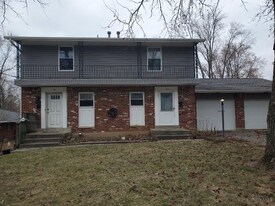 12 Wesleyan Ct in Fairfield, OH - Building Photo