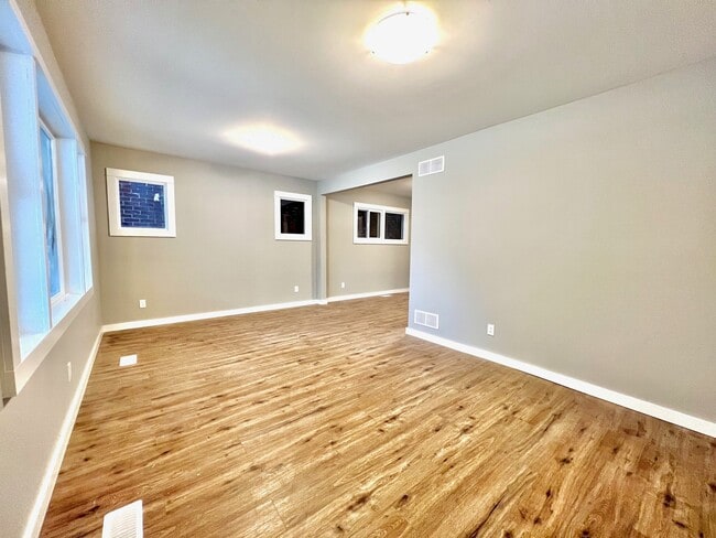 1610 Goyeau St in Windsor, ON - Building Photo - Building Photo