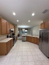 10222 Devonshire Lake Dr in Tampa, FL - Building Photo - Building Photo