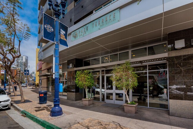 253 Tenth Ave in San Diego, CA - Building Photo - Building Photo