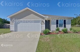 55 Cora Rd in Defuniak Springs, FL - Building Photo