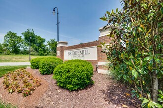 104 Ambassador Private Cir in Hendersonville, TN - Building Photo - Building Photo