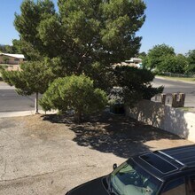 5648 Meikle Ln in Las Vegas, NV - Foto de edificio - Building Photo