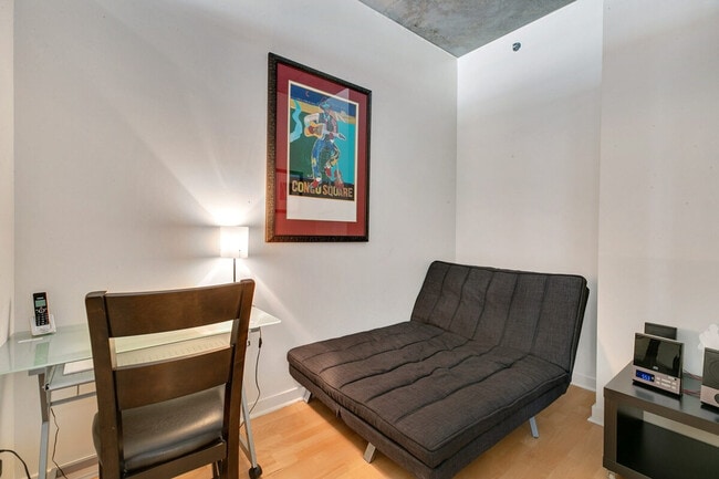 1325 Stout St in Denver, CO - Building Photo - Building Photo