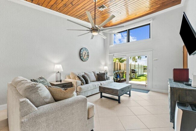 12542 Westhampton Cir in Wellington, FL - Building Photo - Building Photo