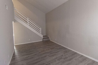 7216 N Moberly Dr in Columbia, MO - Building Photo - Building Photo