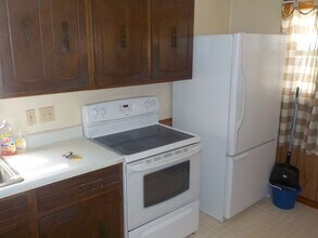 1031 Moss Cir in Junction City, KS - Building Photo - Building Photo