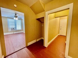 1814 Ave M 1/2 in Galveston, TX - Building Photo