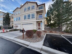 1320 Thompson St in Carson City, NV - Building Photo