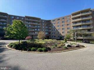100 West Ave, Unit 118-S in Jenkintown, PA - Foto de edificio - Building Photo