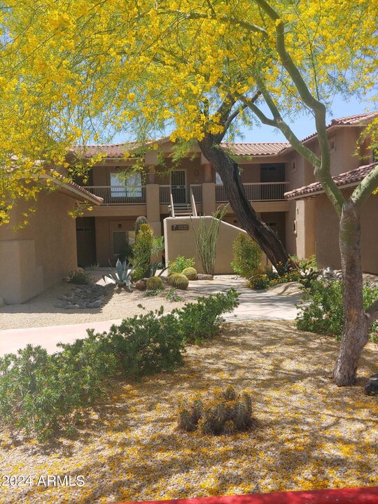 8880 E Paraiso Dr in Scottsdale, AZ - Building Photo