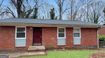 4192 Tara Dr in Forest Park, GA - Building Photo