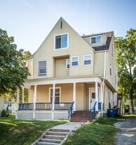 1130 Oakland Ave in Ann Arbor, MI - Building Photo